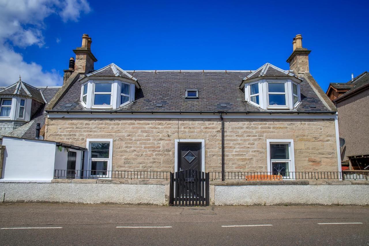 Cosy Cottage In Fishertown, Nairn - Free Parking & Pets Welcome Bagian luar foto